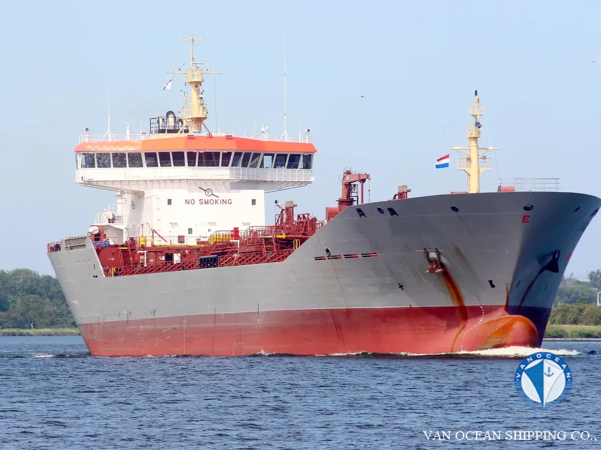 Kapal tanker minyak/bahan kimia kanggo didol