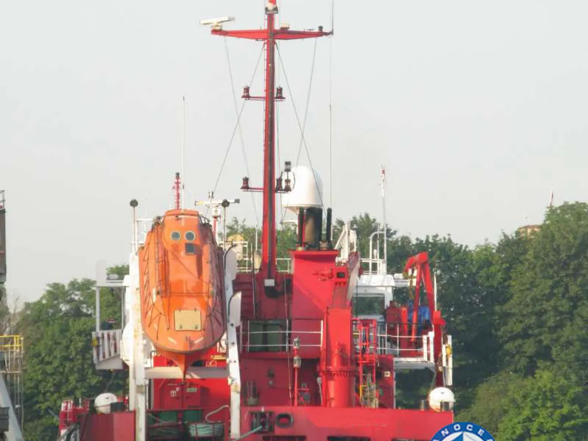 Kapal tanker minyak/bahan kimia kanggo didol