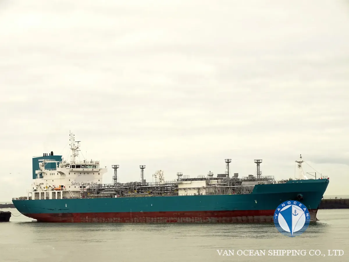 Kapal tanker minyak/bahan kimia kanggo didol