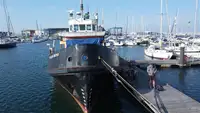 Kapal kerja kanggo didol