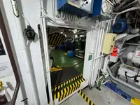 Kapal kontainer kanggo didol