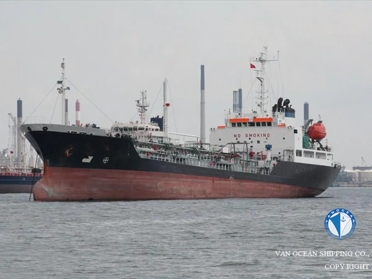 Kapal tanker minyak/bahan kimia kanggo didol