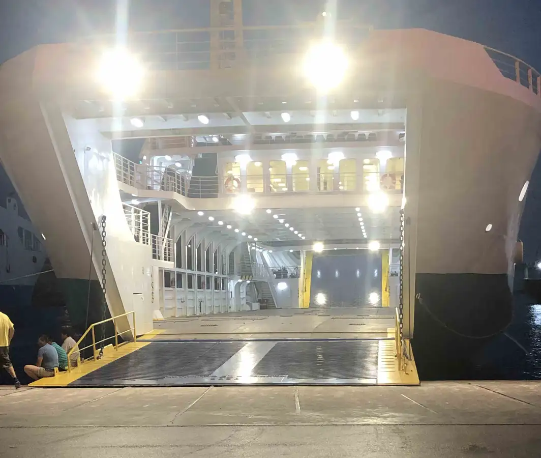 Kapal RoPax kanggo didol