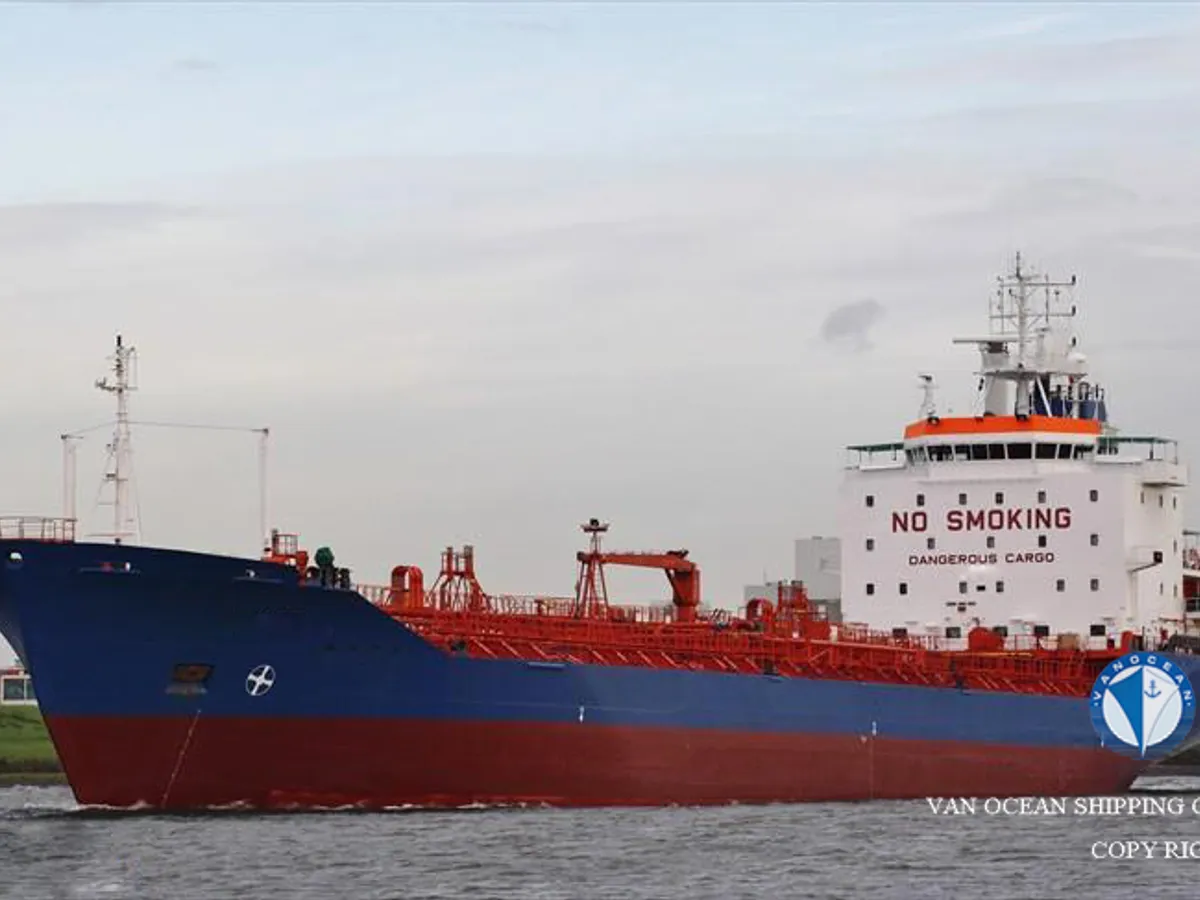 Kapal tanker minyak/bahan kimia kanggo didol