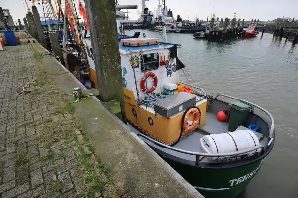 Kapal trawler kanggo didol