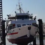 Kapal feri kanggo didol