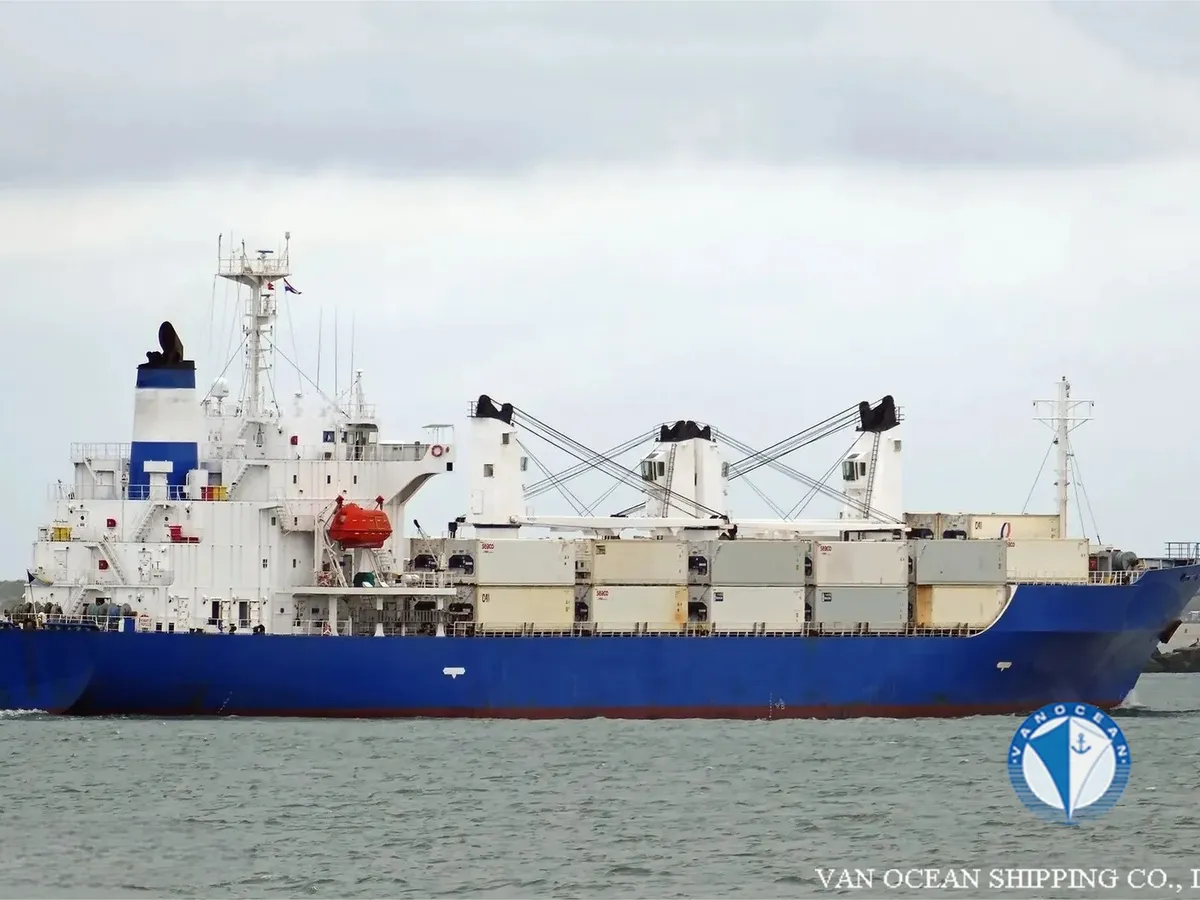 Kapal reefer kanggo didol