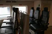 Katamaran kanggo didol