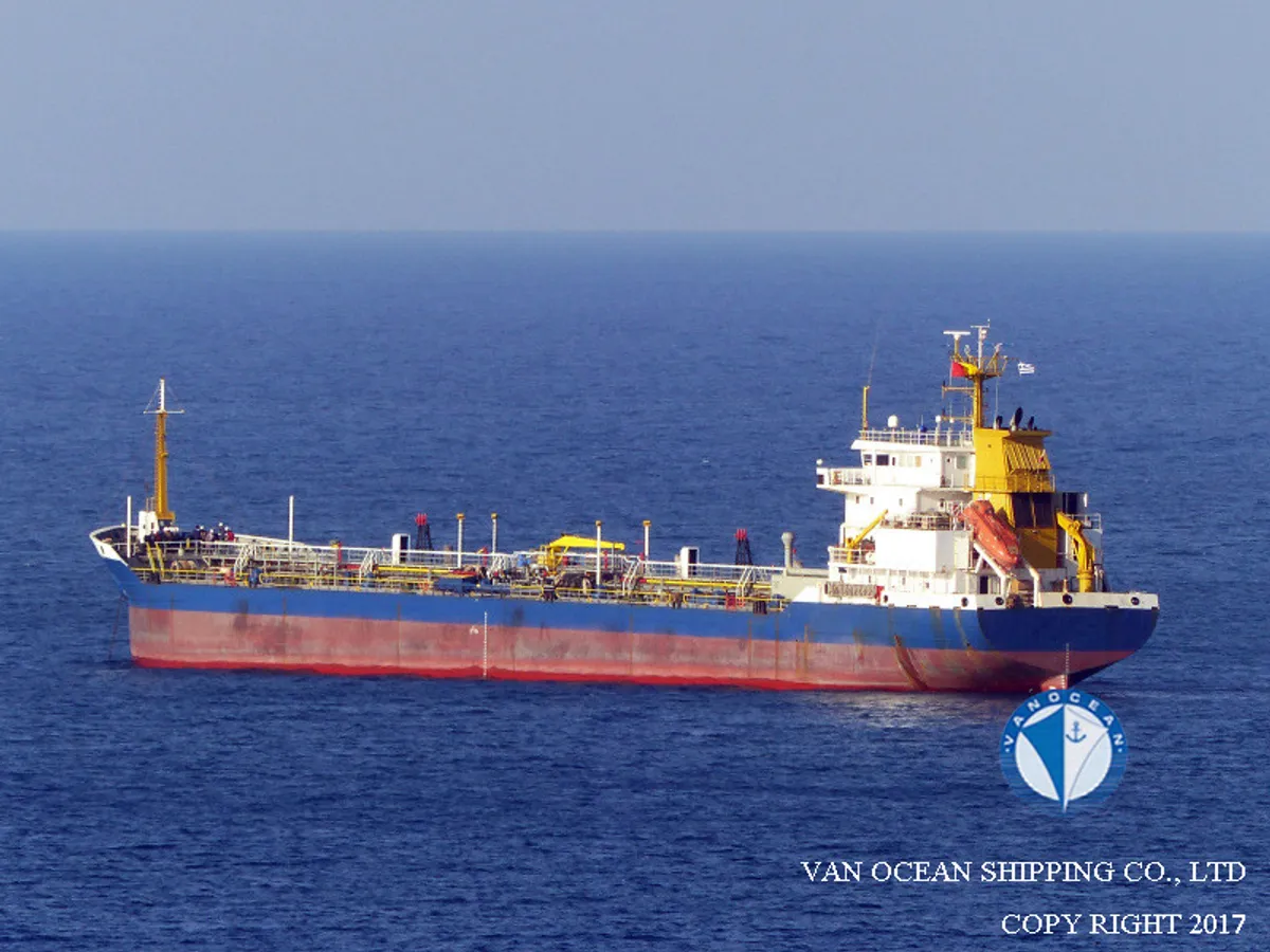 Kapal tanker minyak/bahan kimia kanggo didol