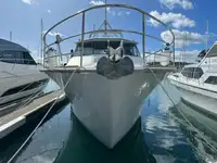 Kapal riset kanggo didol