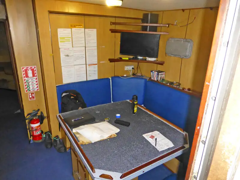 Kapal longliner kanggo didol