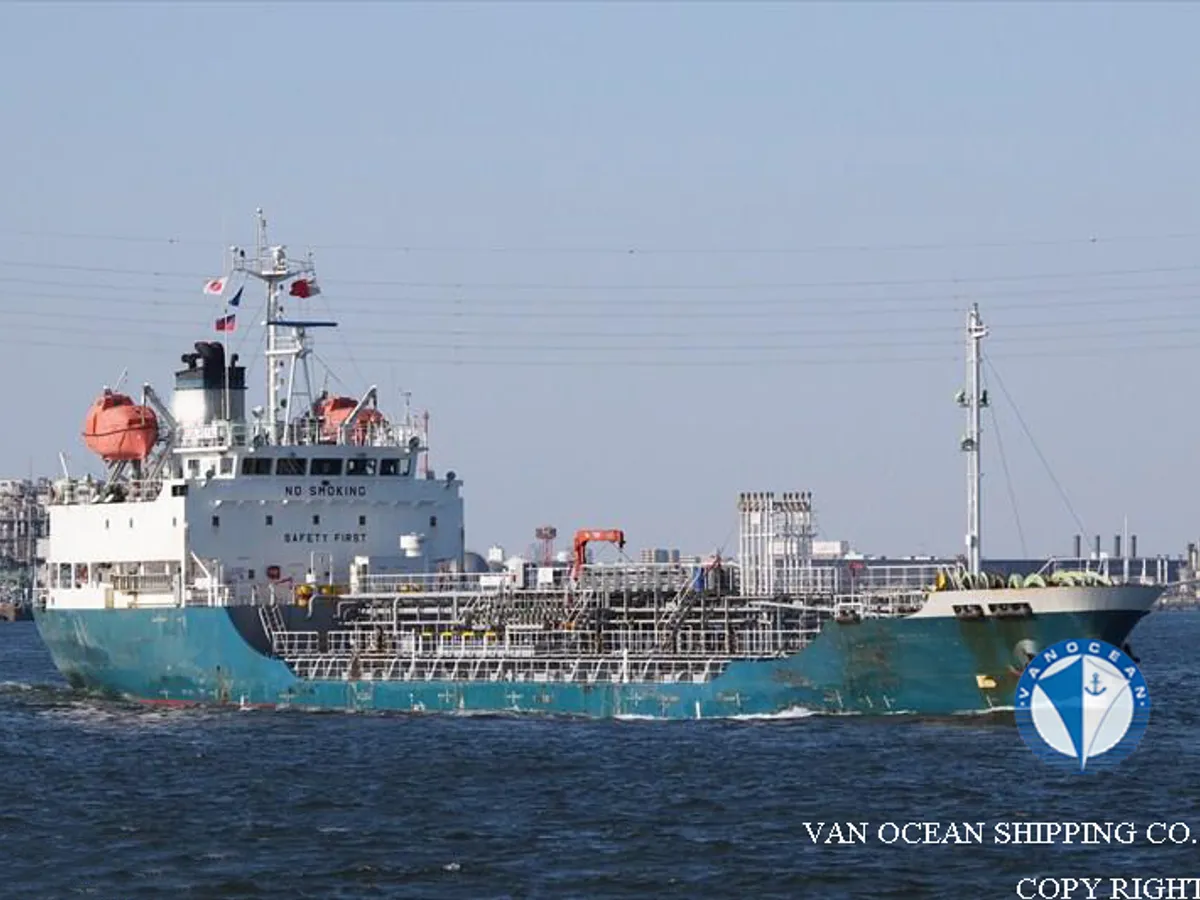 Kapal tanker minyak/bahan kimia kanggo didol