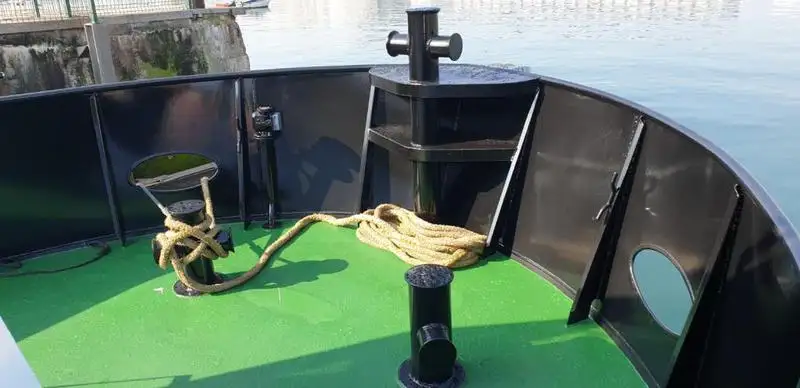 Kapal kerja kanggo didol