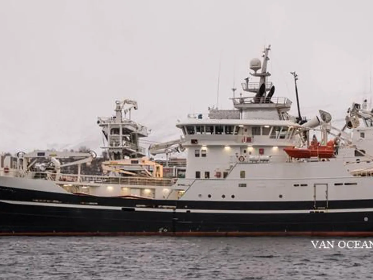 Kapal trawler kanggo didol