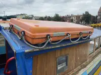 Kapal feri kanggo didol