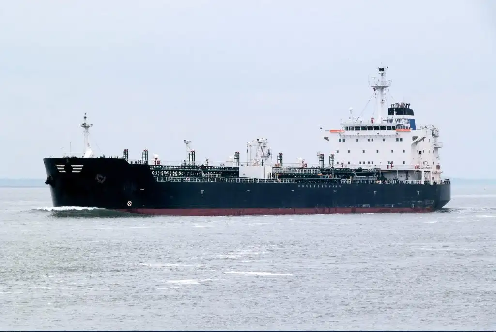 Kapal tanker minyak/bahan kimia kanggo didol