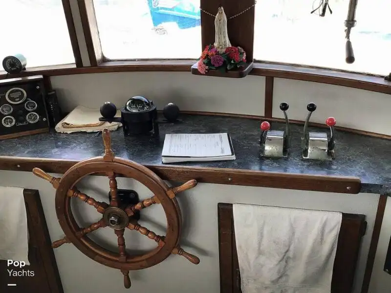 Kapal trawler kanggo didol