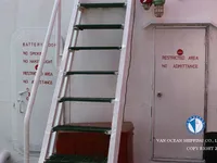 Kapal tanker minyak/bahan kimia kanggo didol