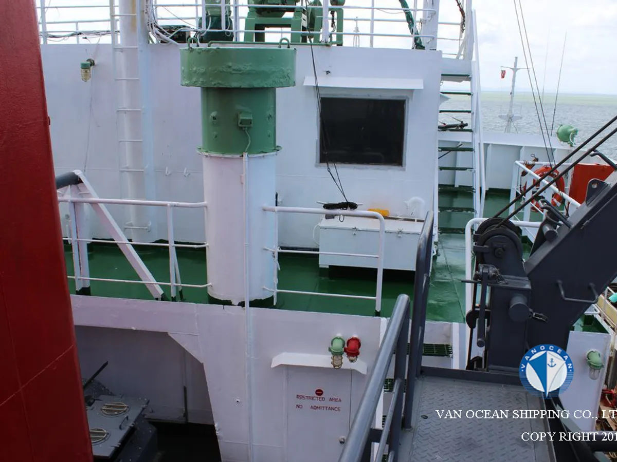 Kapal tanker minyak/bahan kimia kanggo didol