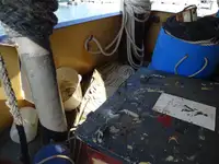 Kapal kerja kanggo didol