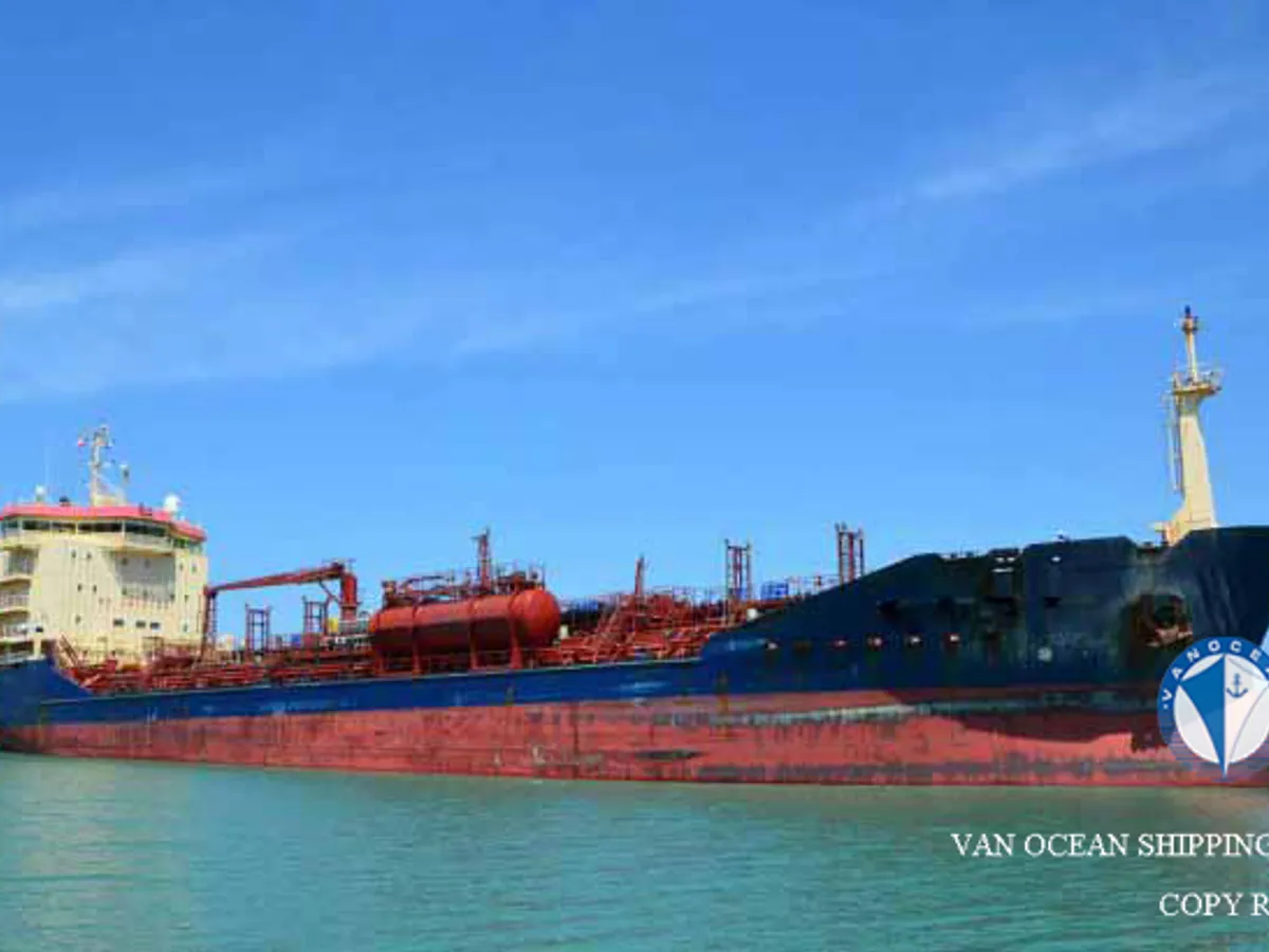 Kapal tanker minyak/bahan kimia kanggo didol
