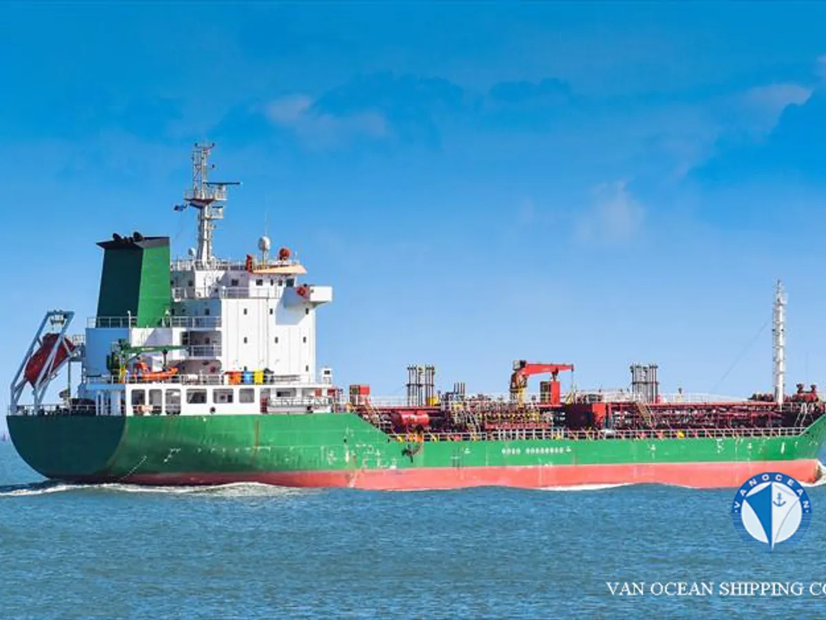 Kapal tanker minyak/bahan kimia kanggo didol