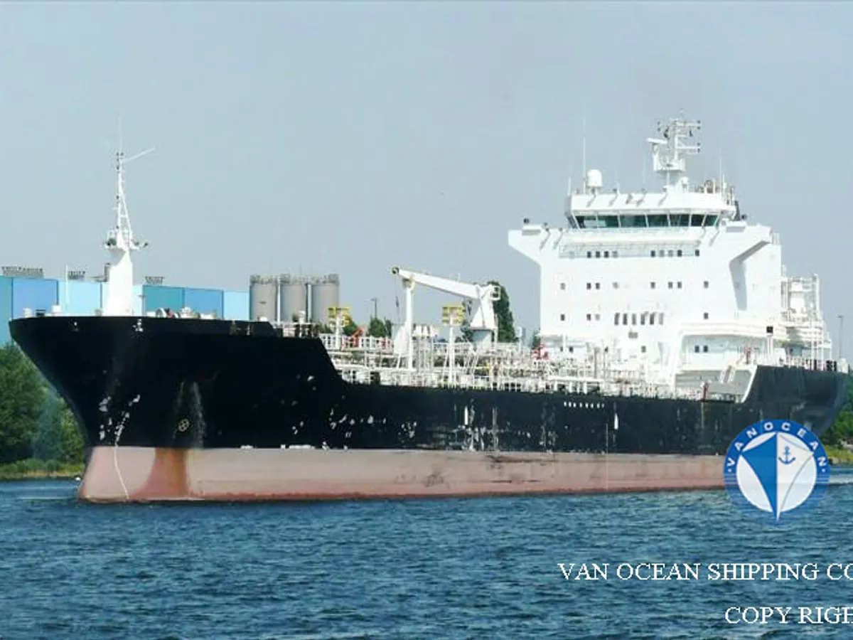Kapal tanker minyak/bahan kimia kanggo didol