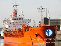 Kapal tanker minyak/bahan kimia kanggo didol