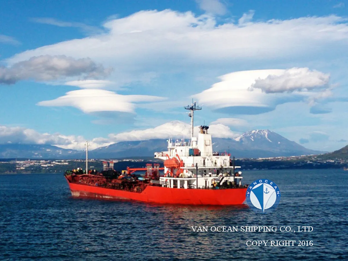 Kapal tanker minyak/bahan kimia kanggo didol