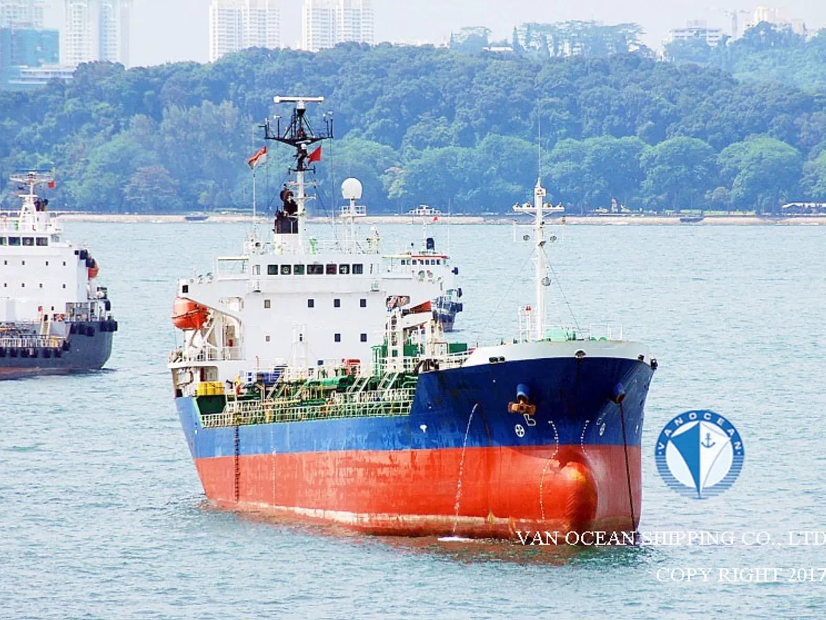 Kapal tanker minyak/bahan kimia kanggo didol