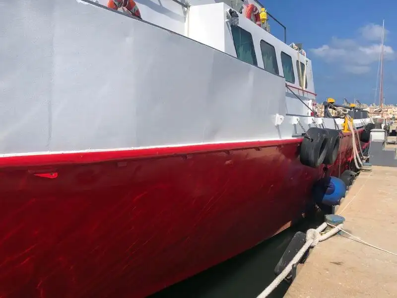 Kapal kontainer kanggo didol