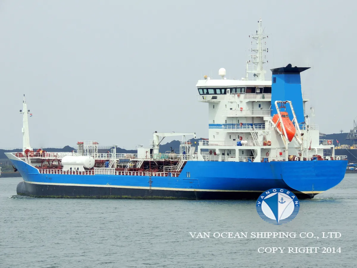 Kapal tanker minyak/bahan kimia kanggo didol