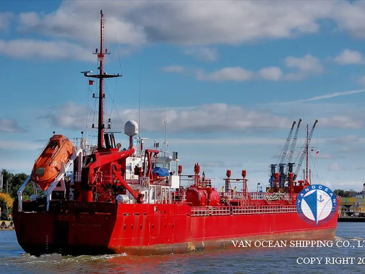 Kapal tanker minyak/bahan kimia kanggo didol