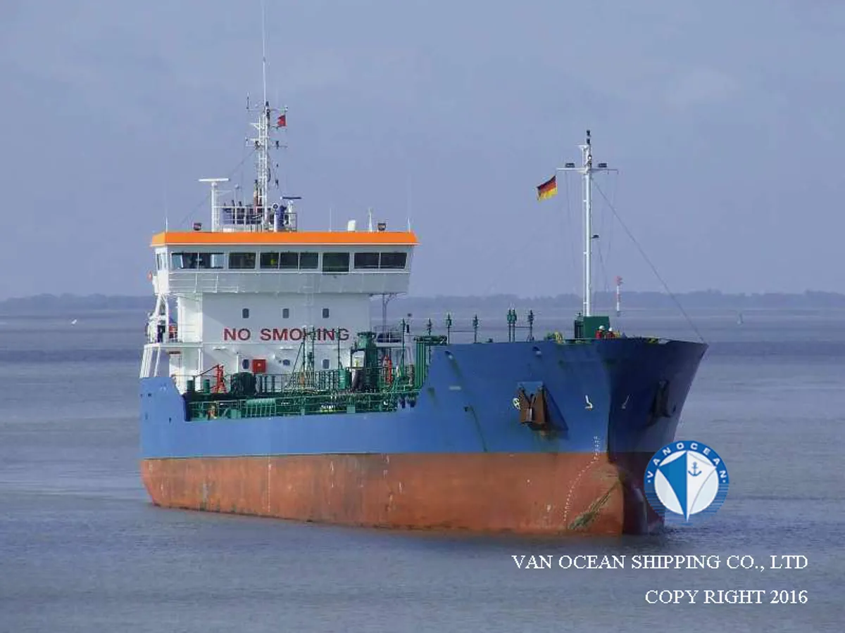 Kapal tanker minyak/bahan kimia kanggo didol
