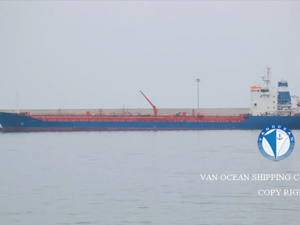 Kapal tanker minyak/bahan kimia kanggo didol