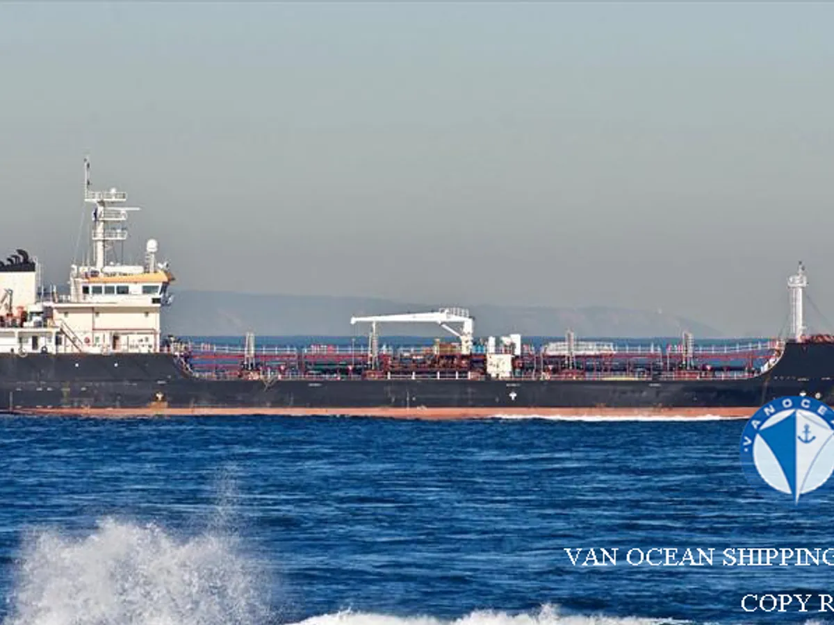 Kapal tanker minyak/bahan kimia kanggo didol