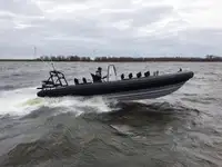 Kapal kontainer kanggo didol