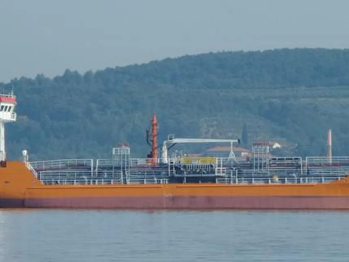 Kapal tanker minyak/bahan kimia kanggo didol