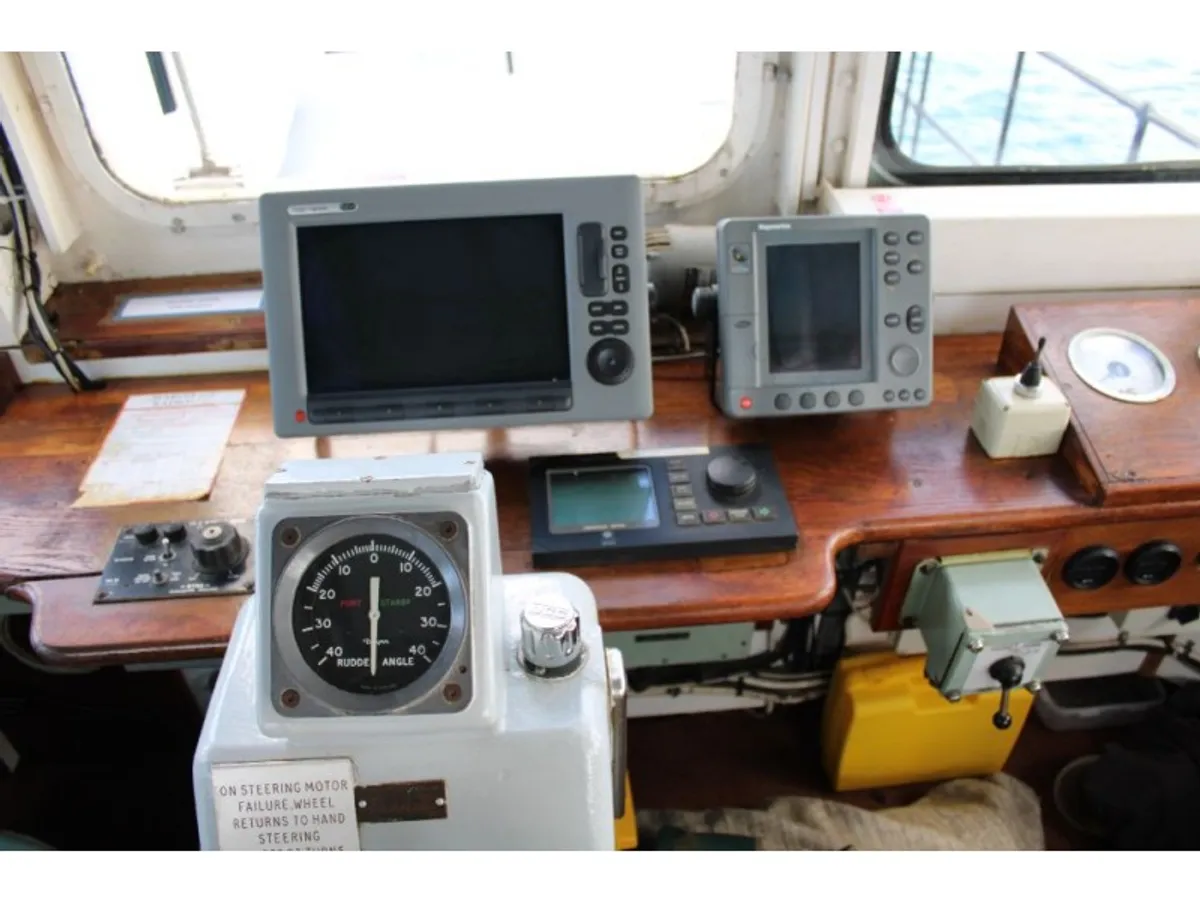 Yacht kanggo didol