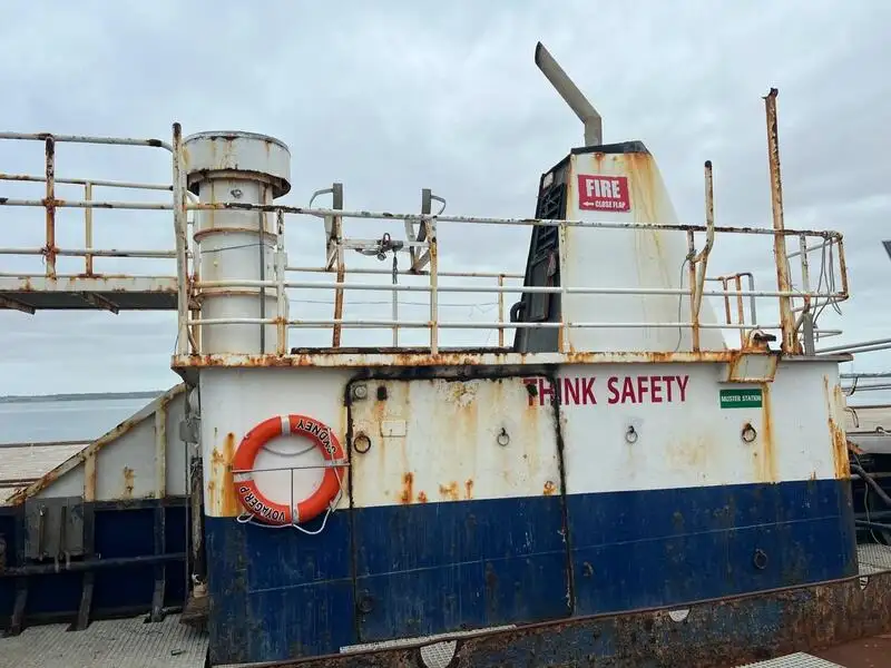 Kapal trawler kanggo didol
