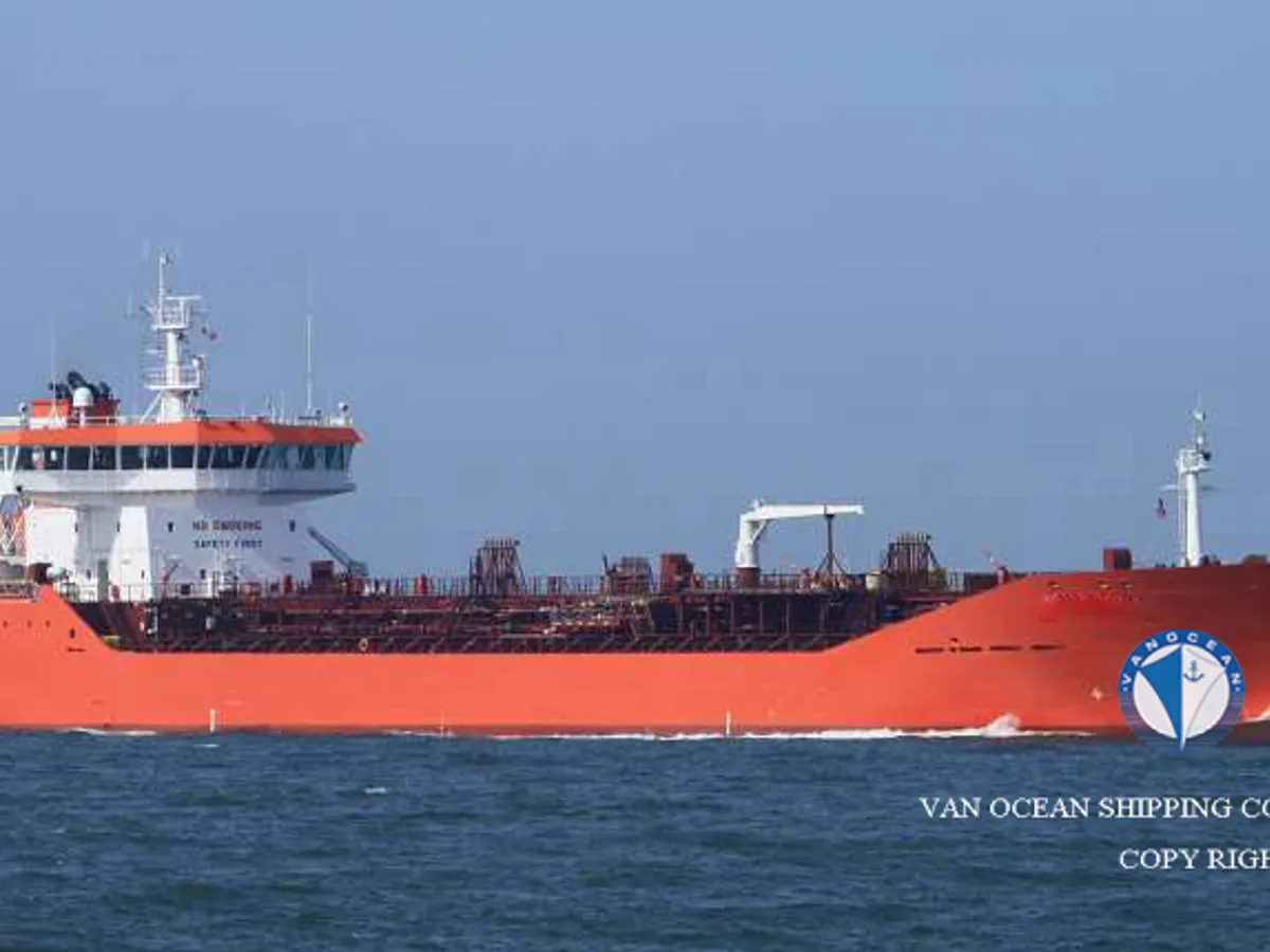 Kapal tanker minyak/bahan kimia kanggo didol