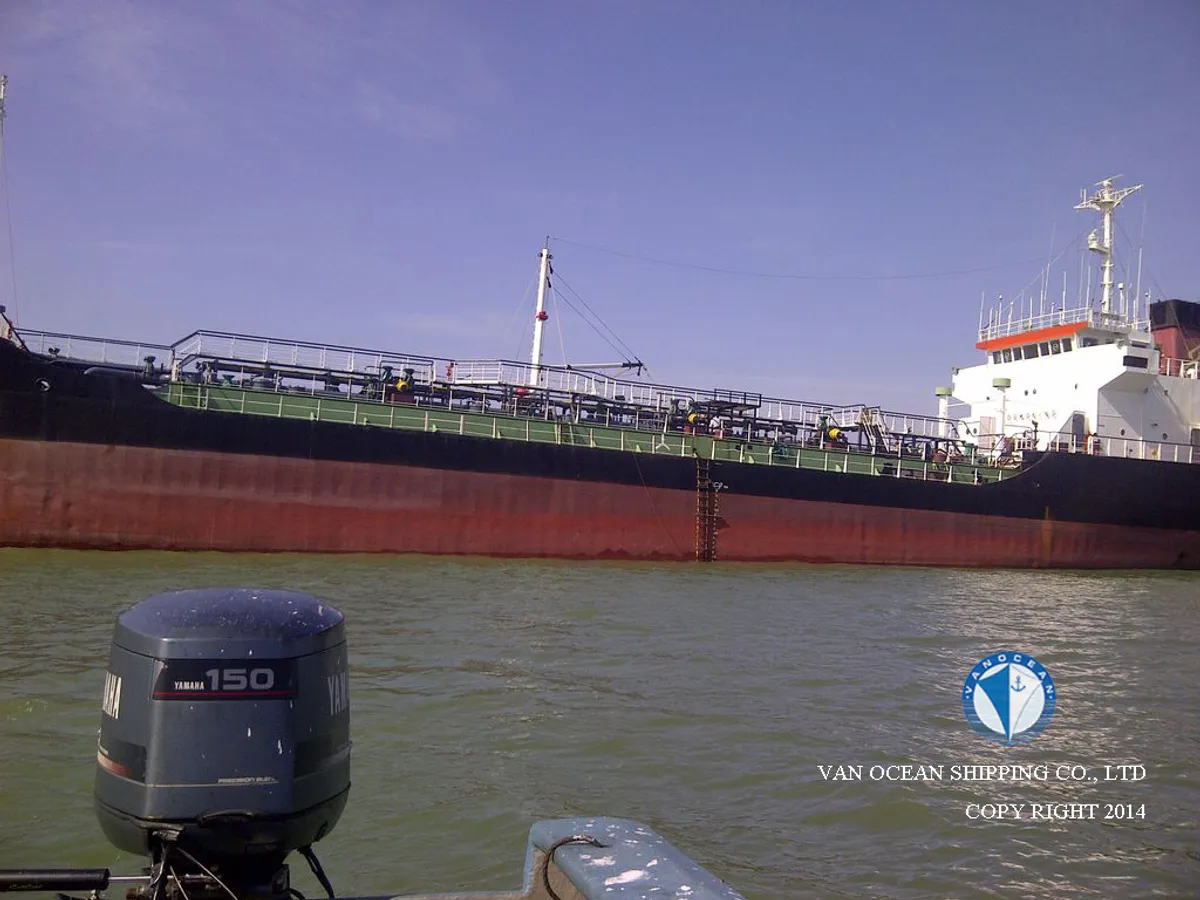 Kapal tanker minyak/bahan kimia kanggo didol