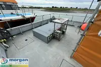 Kapal kerja kanggo didol