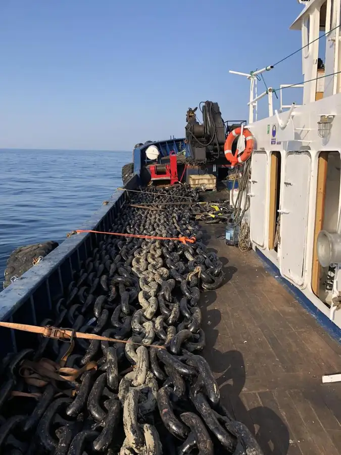 Kapal kerja kanggo didol