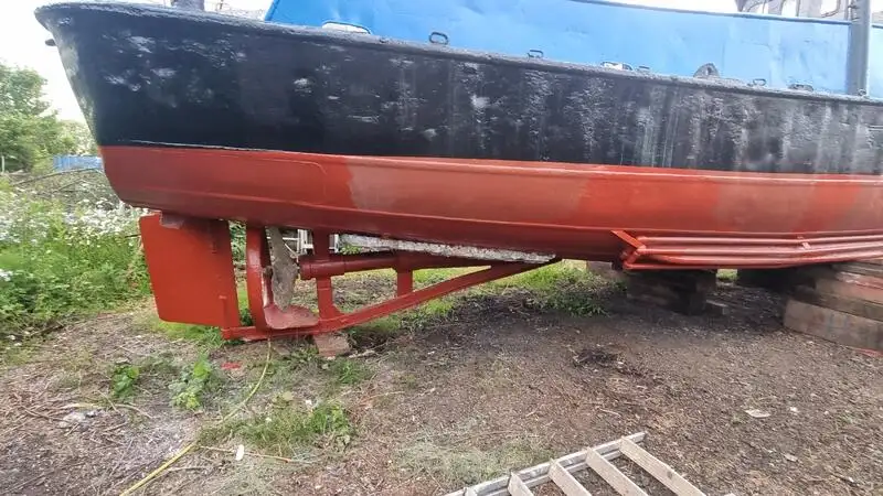 Kapal kerja kanggo didol
