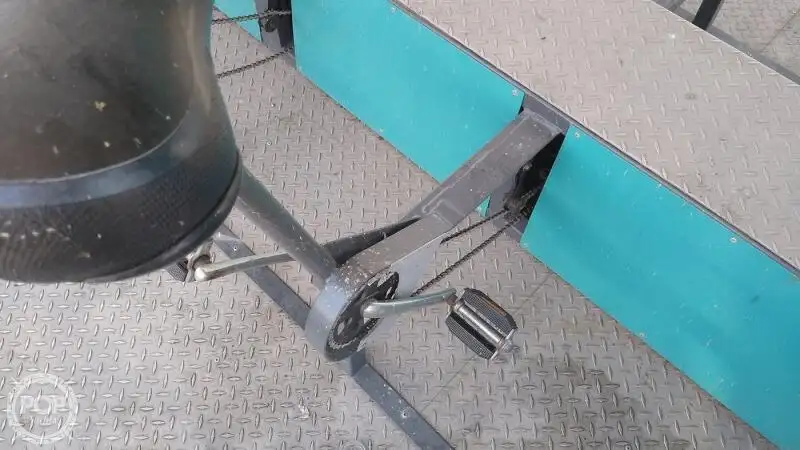 Kapal kontainer kanggo didol