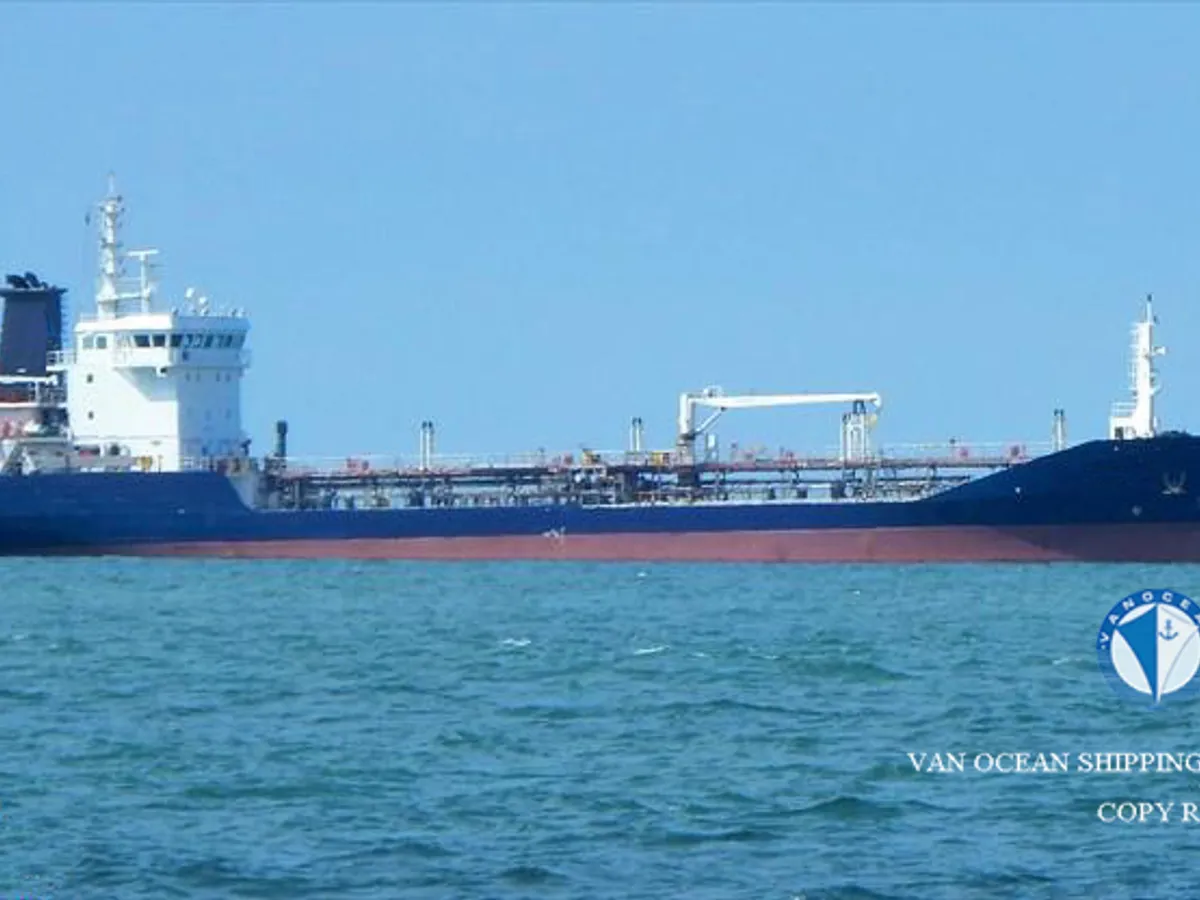 Kapal tanker minyak/bahan kimia kanggo didol