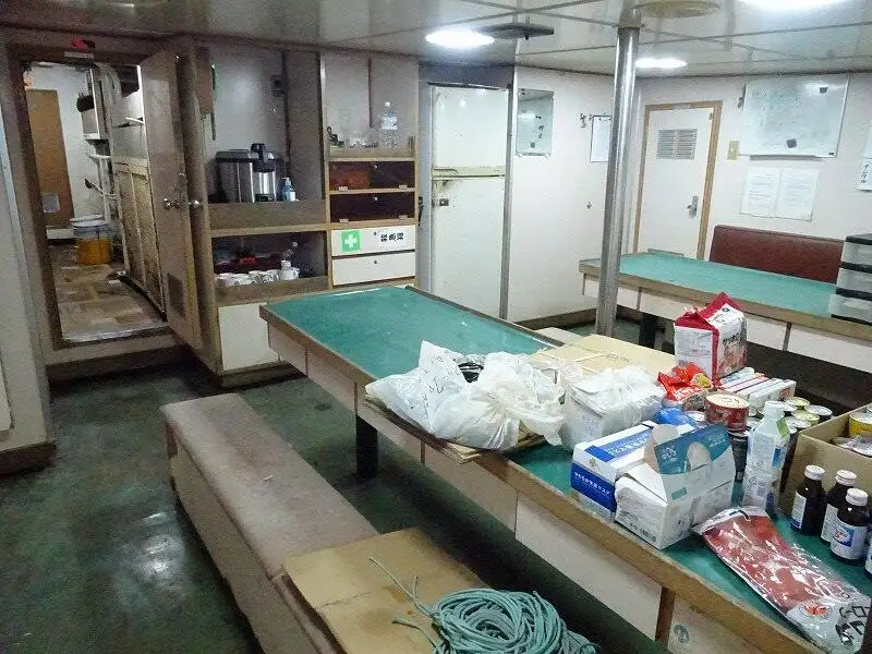 Kapal longliner kanggo didol
