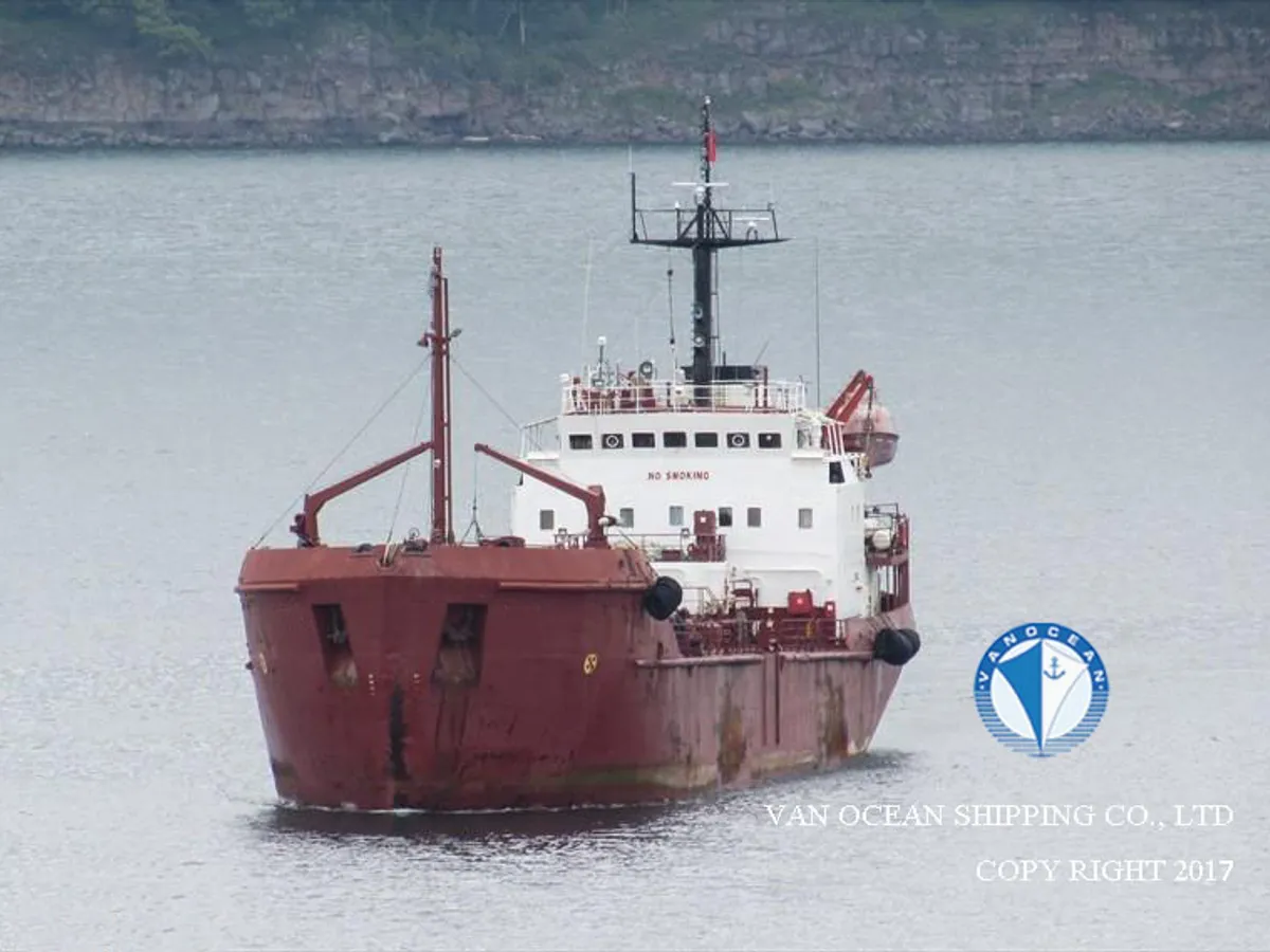 Kapal tanker minyak/bahan kimia kanggo didol