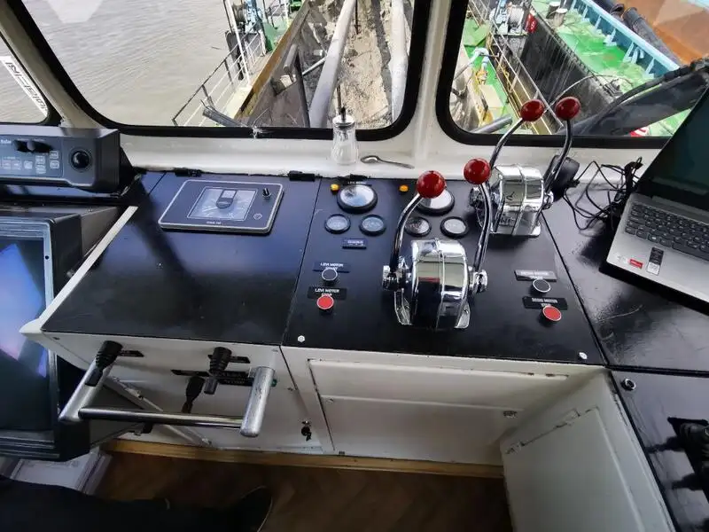 Kapal dredger kanggo didol